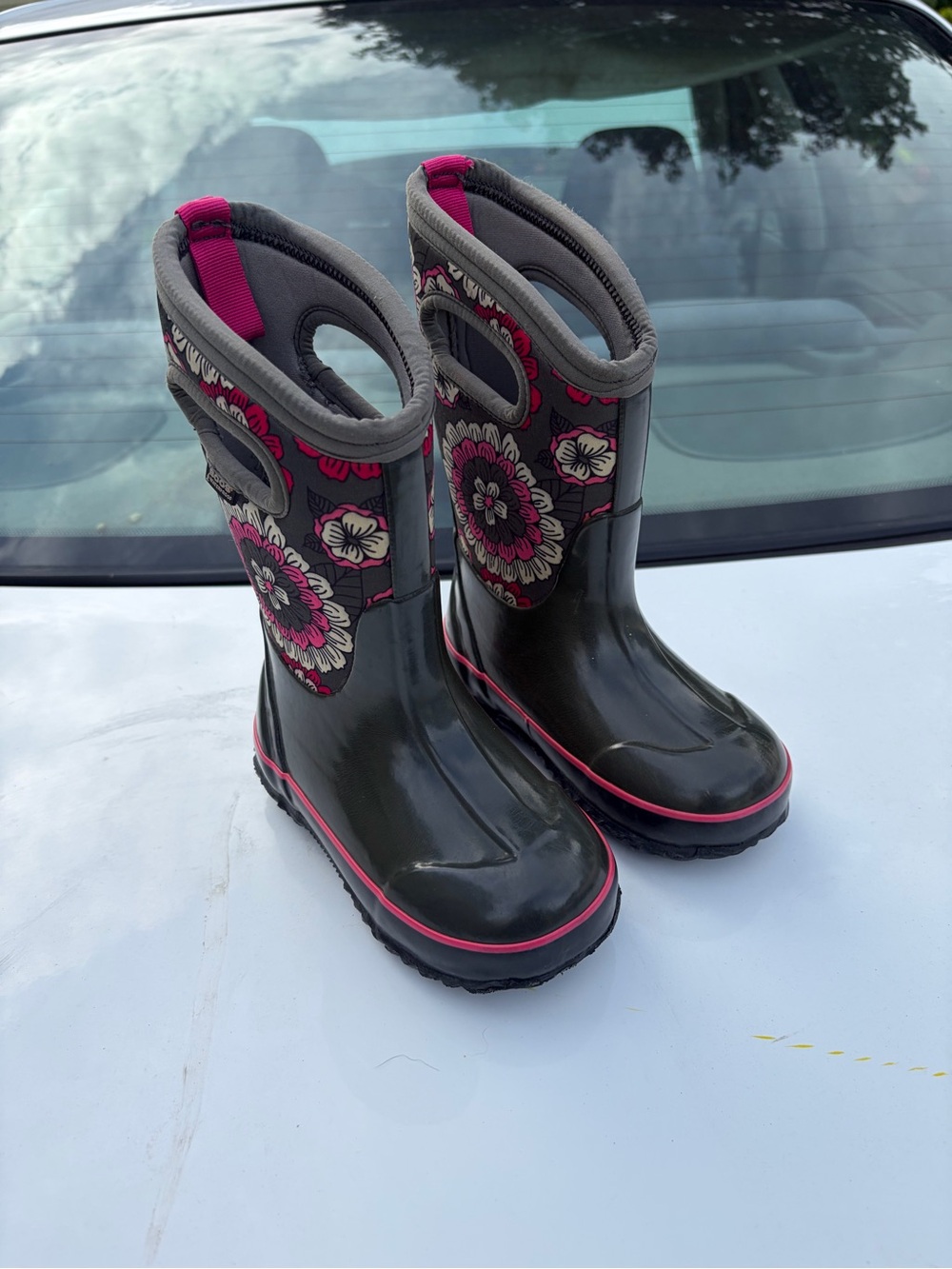 Bogs Kids Gray Rain Boots with Pink Floral Accents